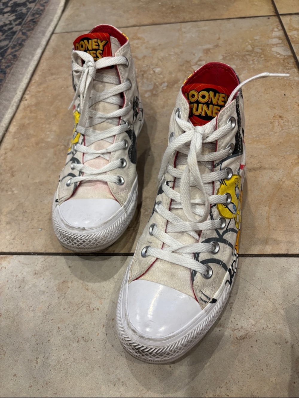 Converse Chuck Taylor High Tops with Tweety & Sylvester Art - White W7 M 9